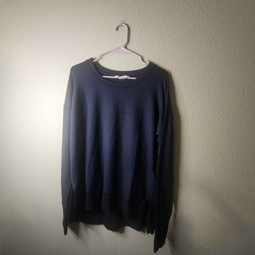 NWT Athleta Navy Blue Long Sleeve Top Size M
